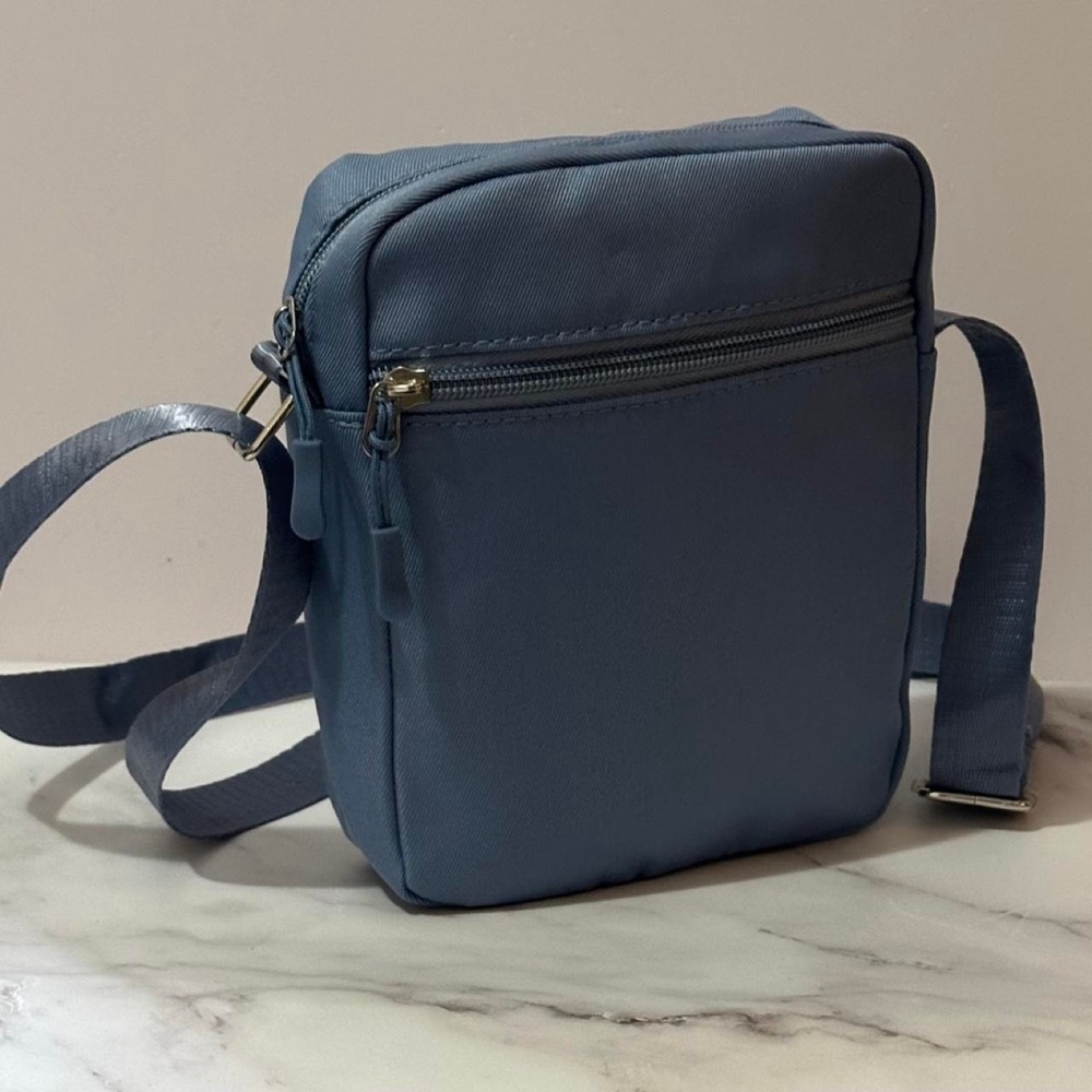 Compact crossbody bag
